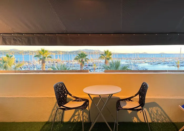 Appartement Sur Le Port Vue Mer
