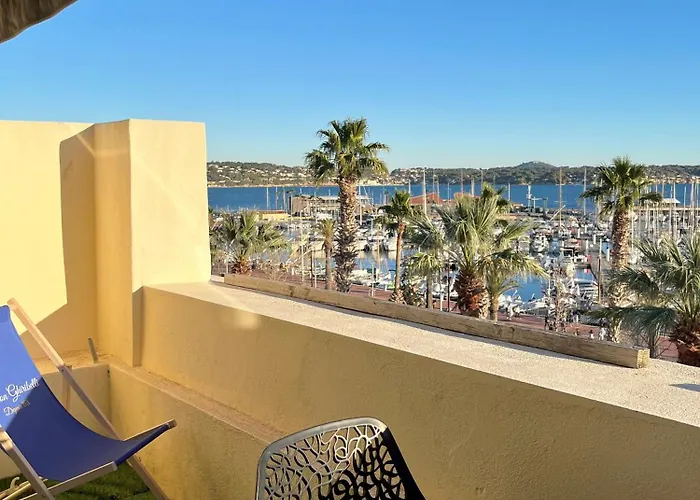 Appartement Sur Le Port Vue Mer