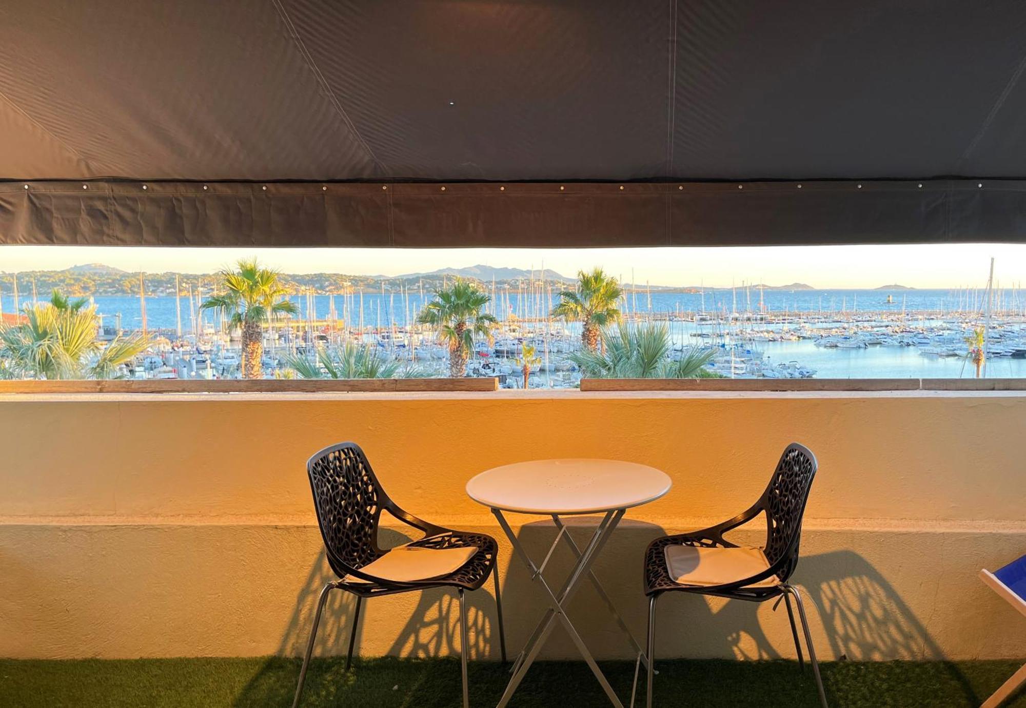 Sur Le Port Vue Appartement *